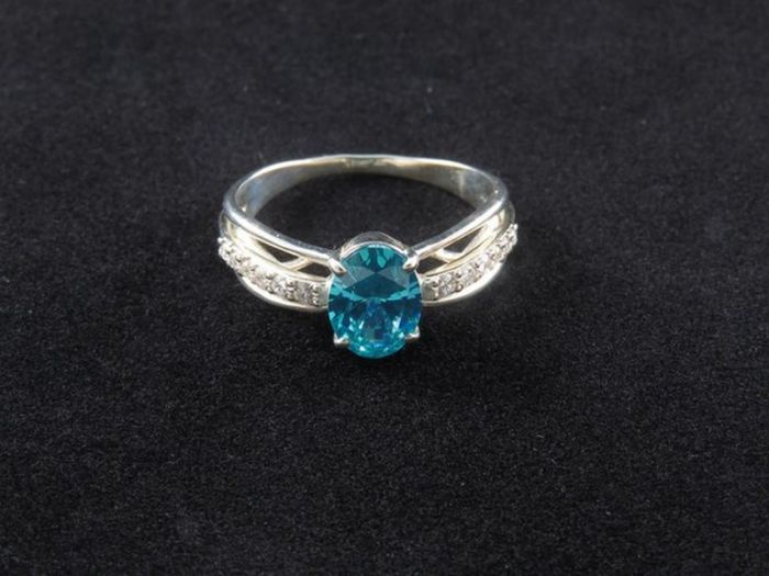 Кольцо из серебра 925 пробы с фианитоми Swarovski - 6