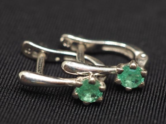 Серьги из серебра с натуральными изумрудами - 64