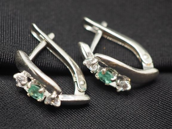 Серьги из серебра с натуральными изумрудами - 65