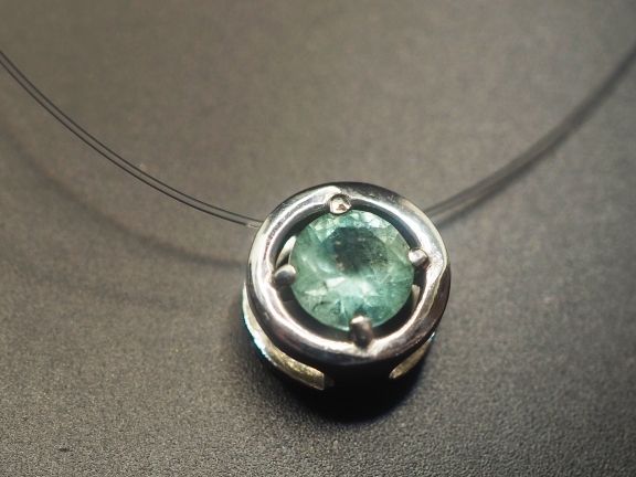 Серебряная подвеска с натуральным бериллом - 102