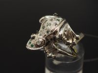 Серебряное кольцо с изумрудом 0.02 карат - 295