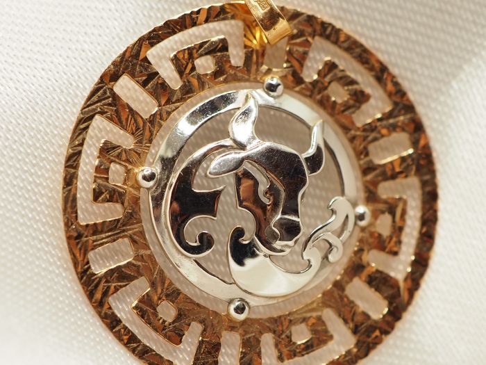 Знак зодиака Телец подвеска золотая 585-380