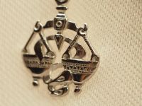 Серебряная подвеска Весы-637
