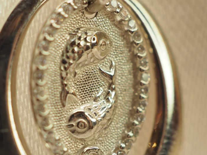 Ювелирная подвеска знак зодиака "Рыбы"-644