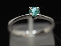 Серебряное кольцо с изумрудом - 124
